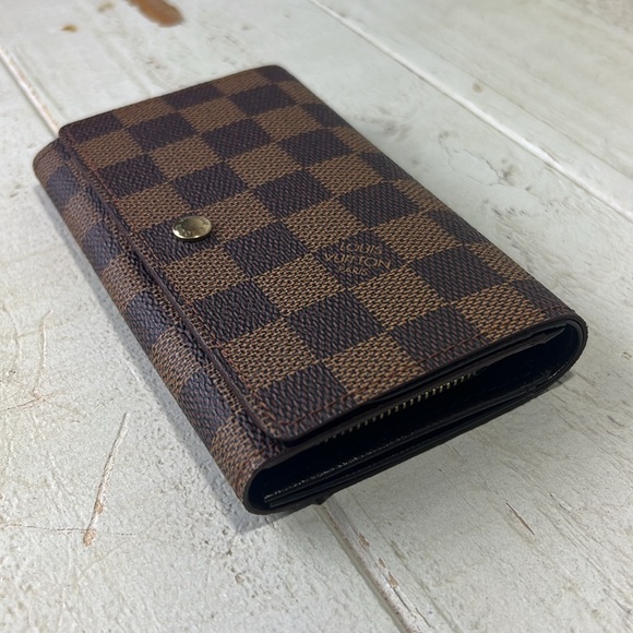 Louis Vuitton Damier Porte Monnaie Bifold Wallet - Picture 3 of 16